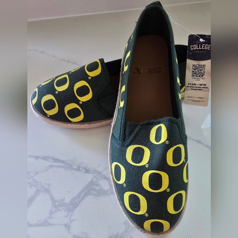 NCAA Women's Oregon Ducks Espadrille Canvas Slip On‎ Shoes Large New With Tag